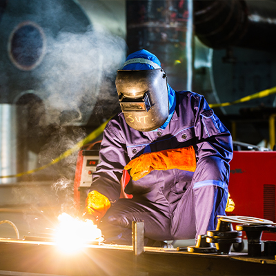 有基礎(chǔ)特種焊接新型材料班