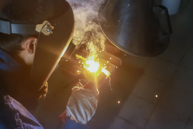 高壓電焊培訓(xùn)學(xué)校如何選擇